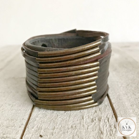 BROWN LEATHER & BRONZE BAR WIDE CUFF BRACELET - Picture 1 of 5